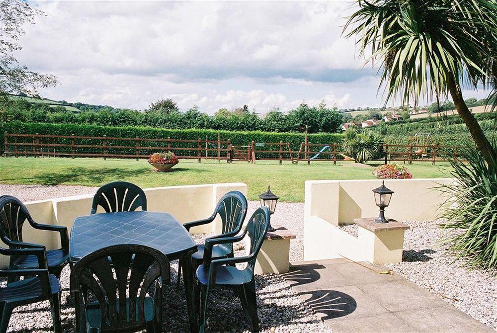 Crossways & Sea View Holiday Apartments Torquay Esterno foto