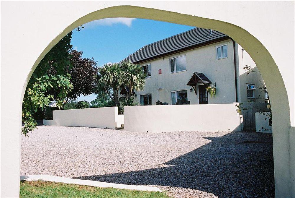 Crossways & Sea View Holiday Apartments Torquay Esterno foto