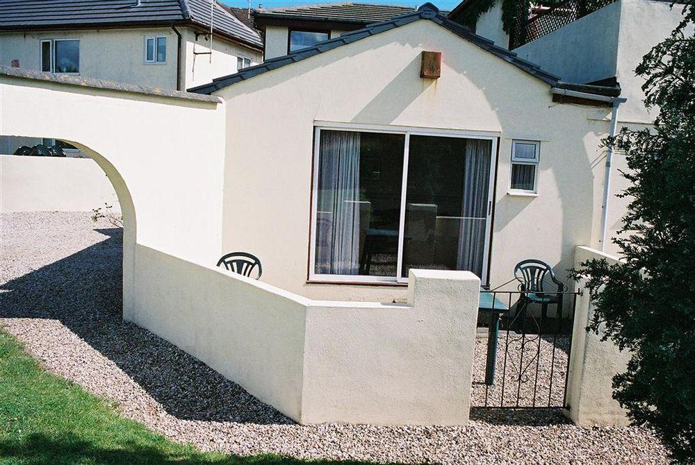 Crossways & Sea View Holiday Apartments Torquay Esterno foto